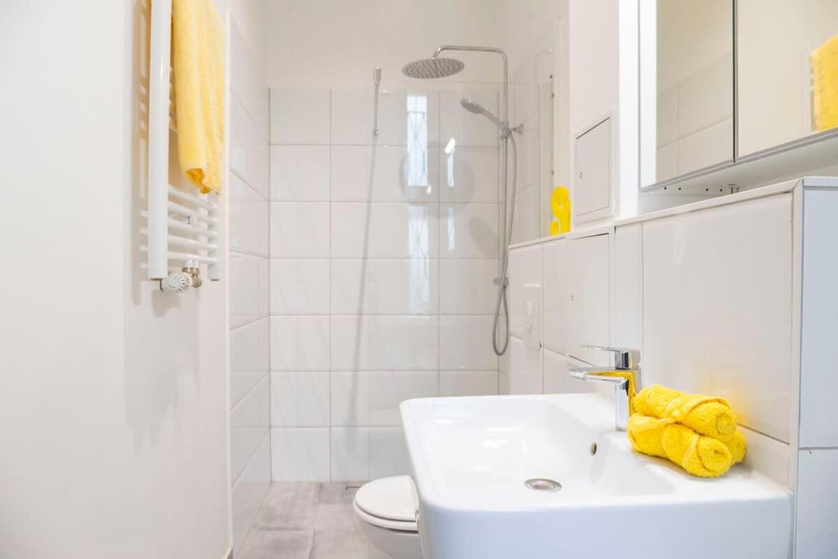 Modern Plus Ac Plus Selfcheckin Berlin Luaran gambar